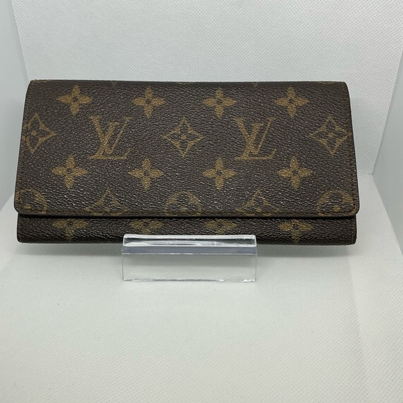 Louis Vuitton Brown Monogram Bag - Picture 1 of 5